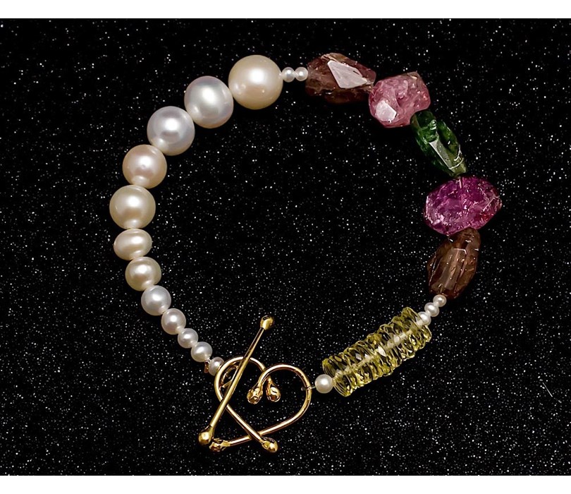 Handcrafted Bracelet, Gold 18k and White Pearls and Tourmaline