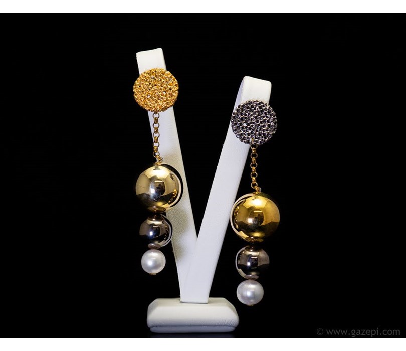 Handcrafted earrings, gold plated silver 925 & black plated silver with natural water white pearls.